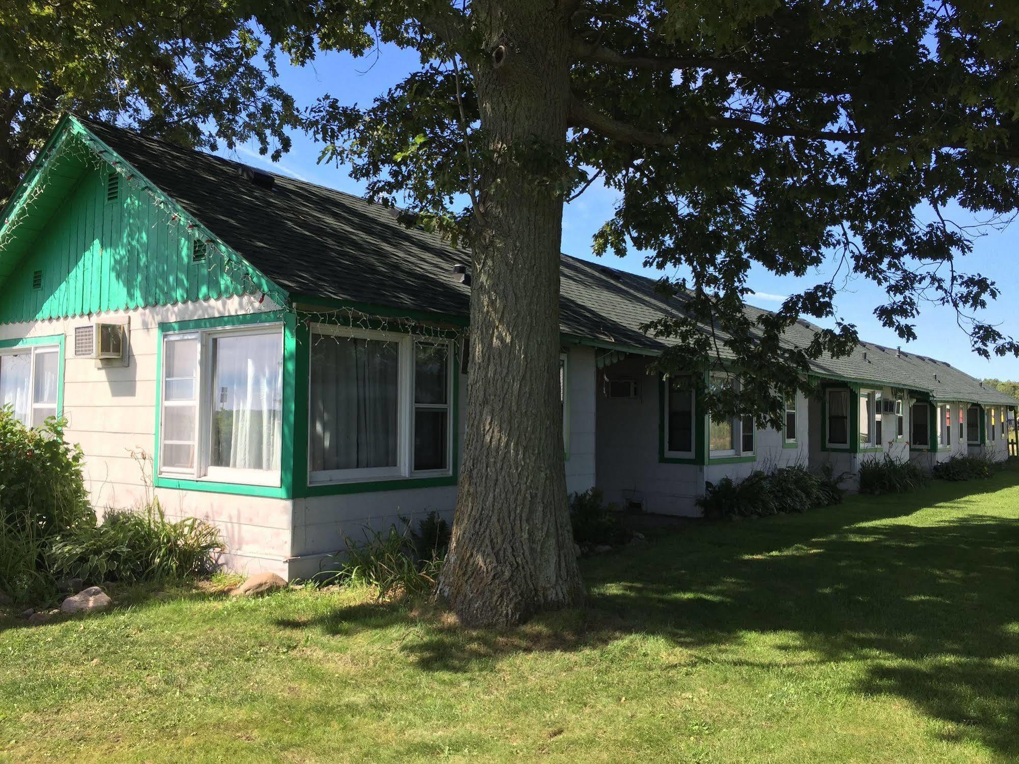 Twin Pines Resort Garrison Esterno foto