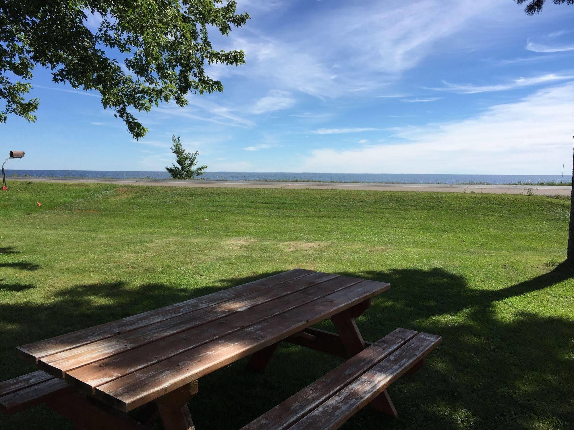 Twin Pines Resort Garrison Esterno foto